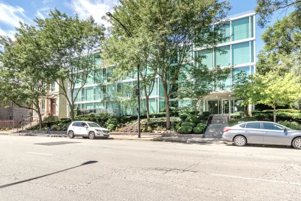 3120 S Indiana AVE #405, Chicago, IL 60616