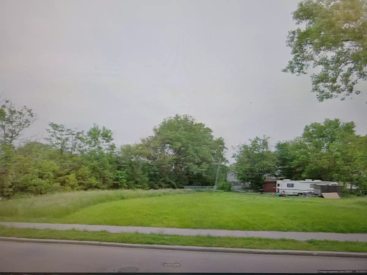 Chicago, IL 60619,906 E 93rd ST