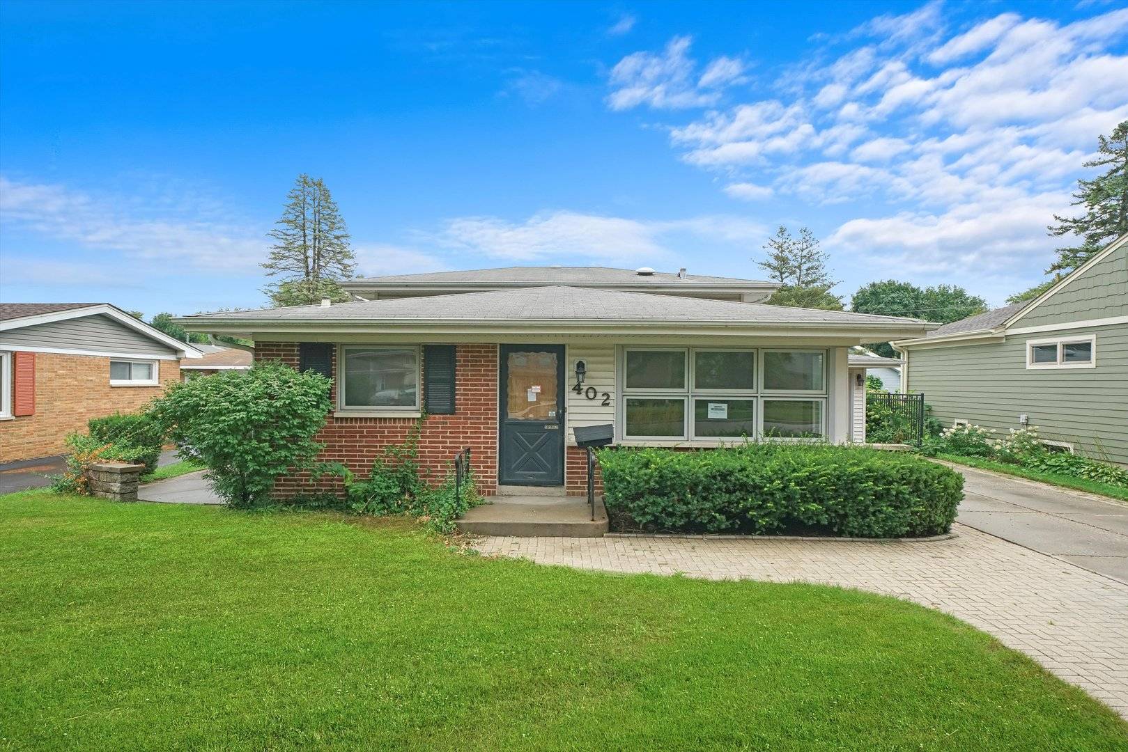 402 Drake ST, Libertyville, IL 60048