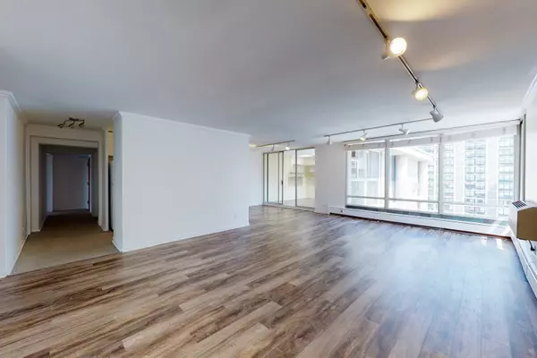 Chicago, IL 60660,5740 N Sheridan RD #18C