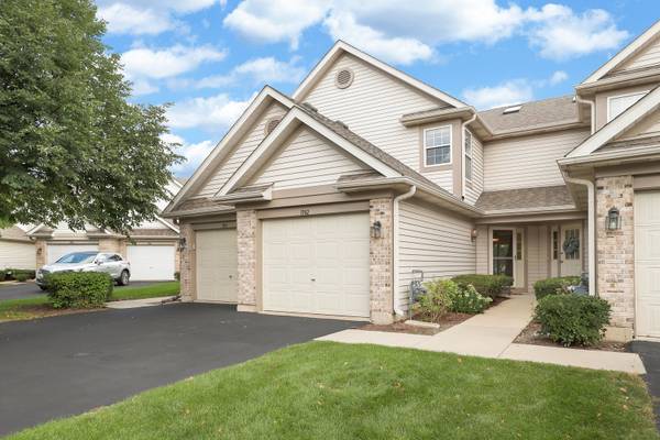 1982 Persimmon CT, Schaumburg, IL 60193