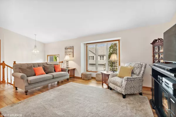Orland Park, IL 60467,11149 Saratoga DR