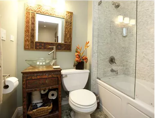 Chicago, IL 60611,55 E Cedar ST