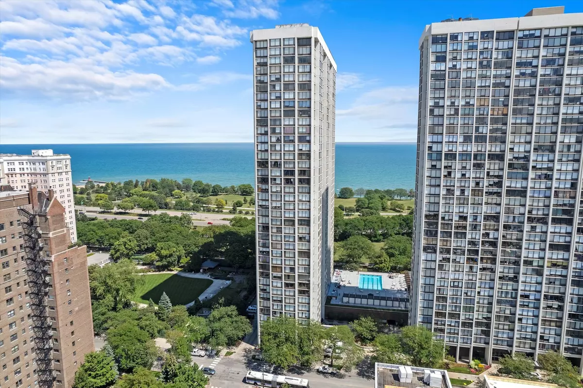 Chicago, IL 60640,5455 N Sheridan RD #1010