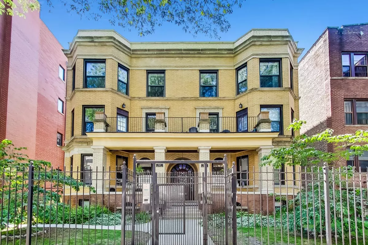 Chicago, IL 60640,5224 N WINTHROP AVE #2C