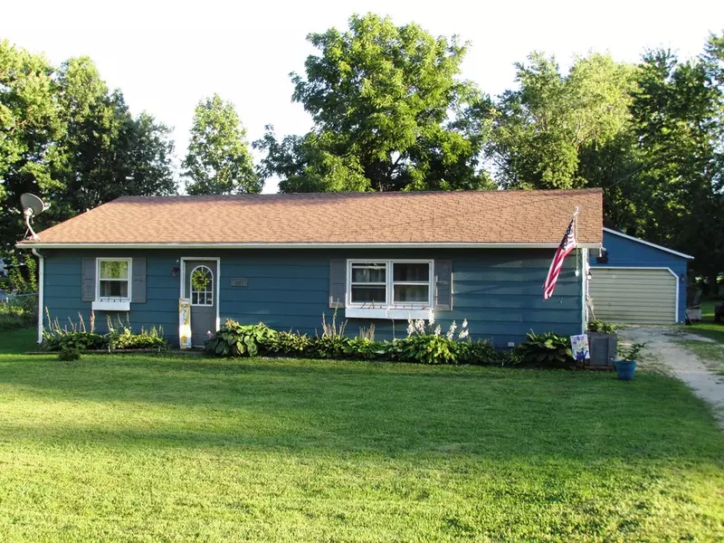 219 Hubbard ST, Amboy, IL 61310