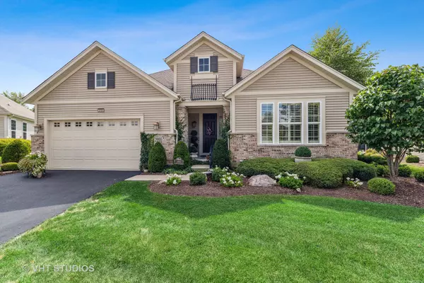 2955 Chevy Chase LN, Naperville, IL 60564