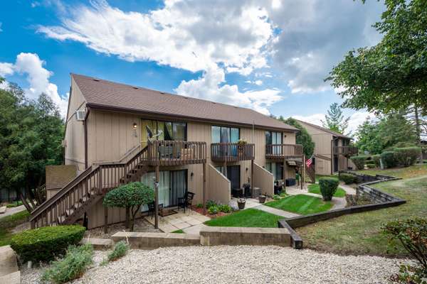 41 Bermuda Colony #9, Fox Lake, IL 60020