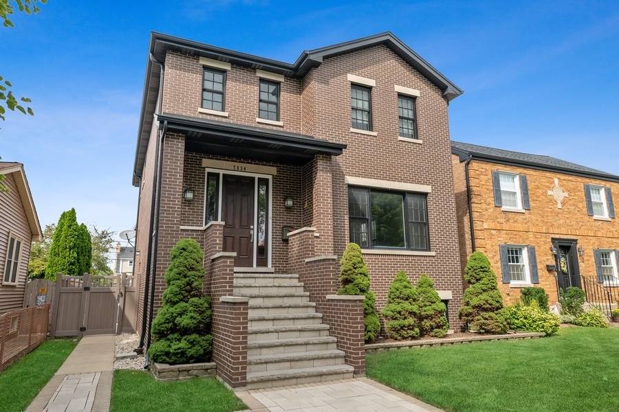7634 W Balmoral AVE, Chicago, IL 60638