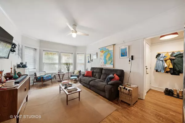 Chicago, IL 60640,5511 N Winthrop AVE #1E