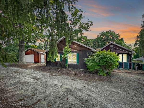 43173 N Lake AVE, Antioch, IL 60002