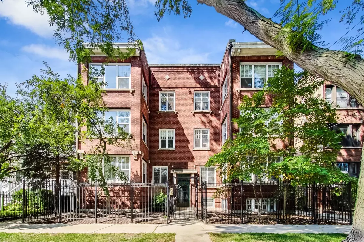Chicago, IL 60640,4916 N Hermitage AVE #1S