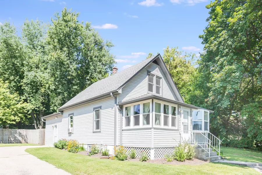 1214 N Harrison ST, Algonquin, IL 60102