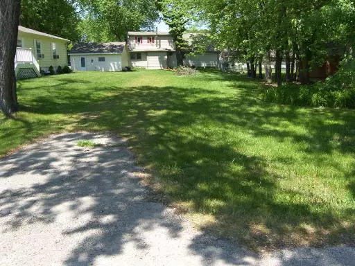 26152 W Rollins RD, Ingleside, IL 60041