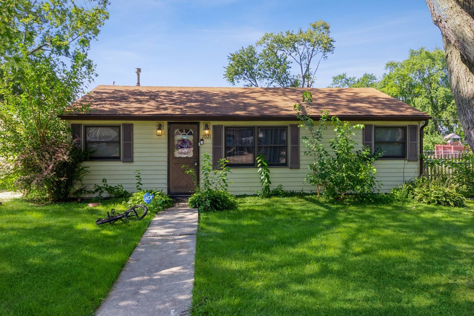 2021 Greengold ST, Crest Hill, IL 60403