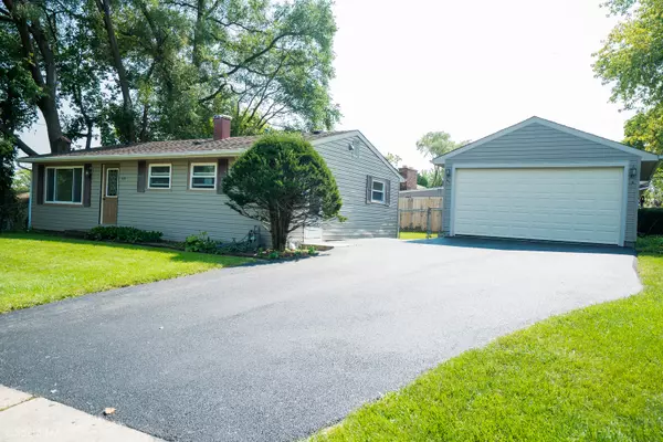 49 GOLFVIEW LN, Carpentersville, IL 60110