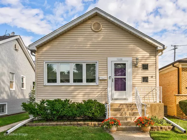 5008 W Winnemac AVE, Chicago, IL 60630