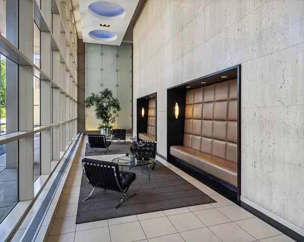 Chicago, IL 60640,5320 N Sheridan RD #1504