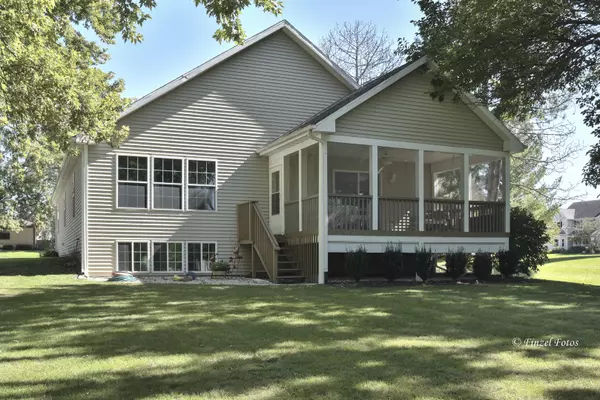 Hampshire, IL 60140,760 Elm ST