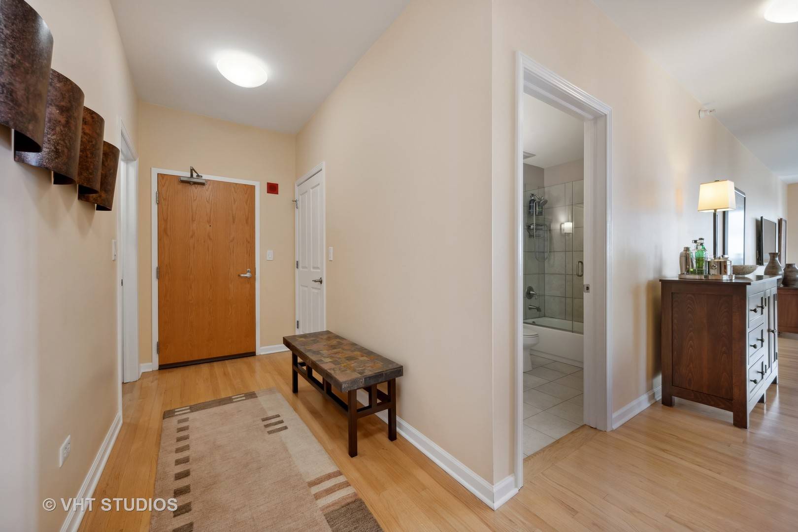 Chicago, IL 60616,1717 S Prairie AVE #1010