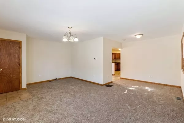 Chicago, IL 60620,7525 S Union AVE