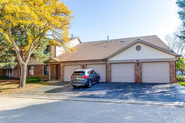 4221 N Pheasant Trail CT #7, Arlington Heights, IL 60004