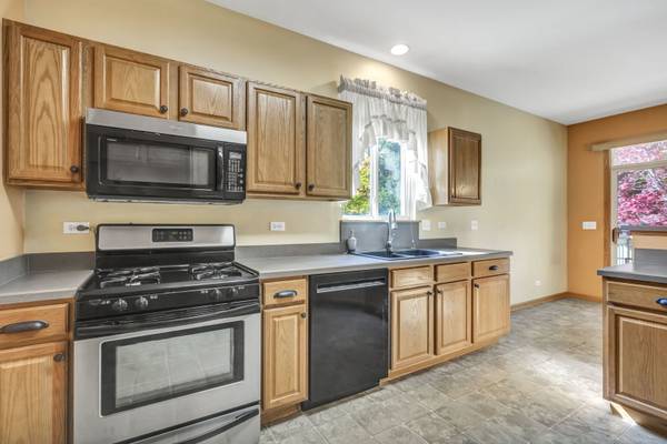 Antioch, IL 60002,784 Churchill CT