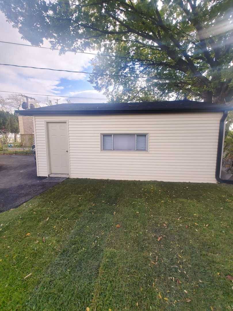 Bellwood, IL 60104,1116 Cernan DR
