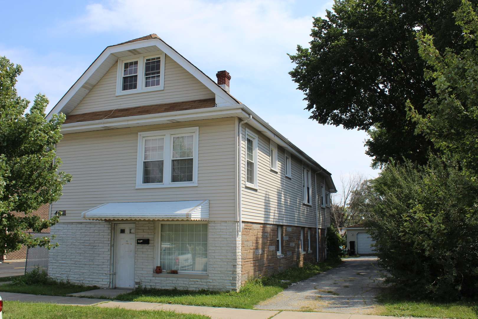 4611 Pulaski AVE, Lyons, IL 60534