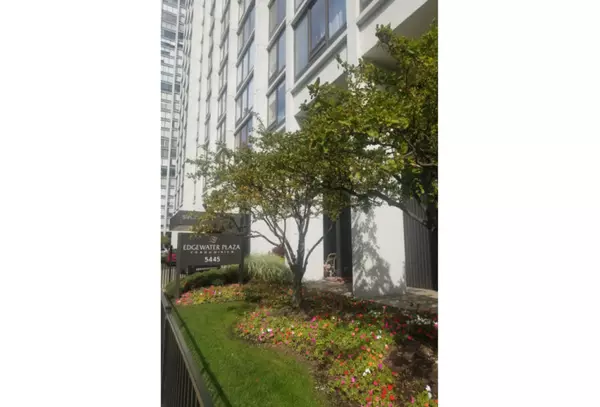 5445 N Sheridan RD #3910, Chicago, IL 60640