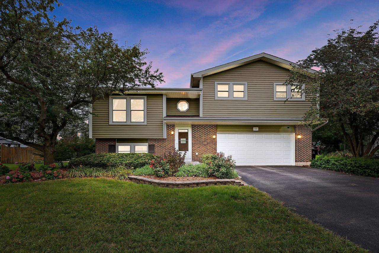 19600 S Skye DR, Frankfort, IL 60423
