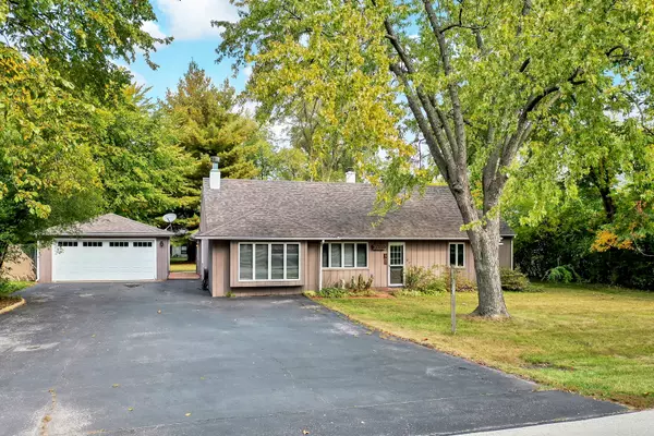 La Grange Highlands, IL 60525,1302 60th ST