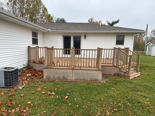 Sidney, IL 61877,1008 County Road 2125 E RD