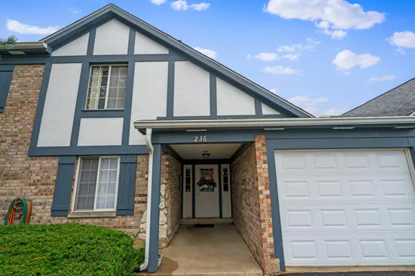 236 Memory LN #2, Westmont, IL 60559