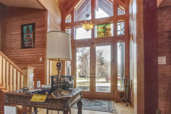 Homer Glen, IL 60491,16249 Lakewood Path