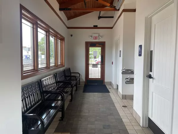 Wood Dale, IL 60191,199 E Division ST