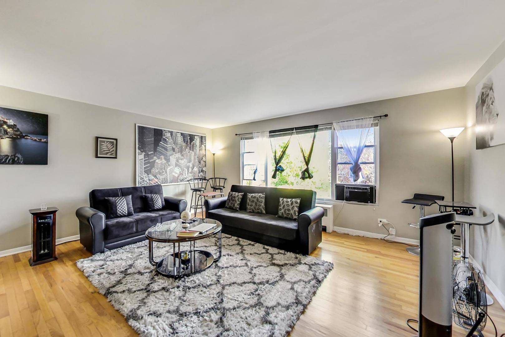 Chicago, IL 60659,6122 N DAMEN AVE #3D