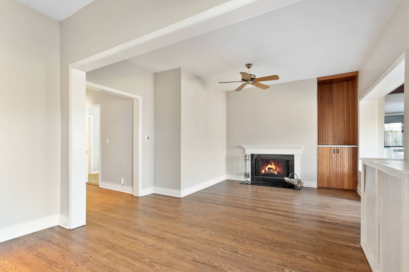 Chicago, IL 60640,831 W Gunnison ST #3W