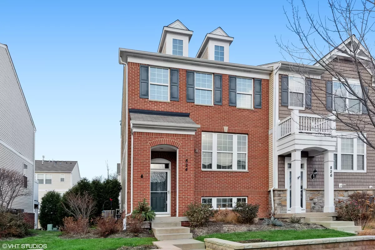 Arlington Heights, IL 60005,824 E Wing ST