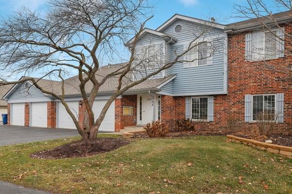 1537 Commodore CT #3, Schaumburg, IL 60193