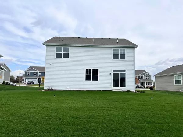 Elgin, IL 60124,712 Slate Run