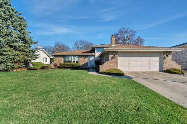 Orland Park, IL 60462,8834 Lori LN