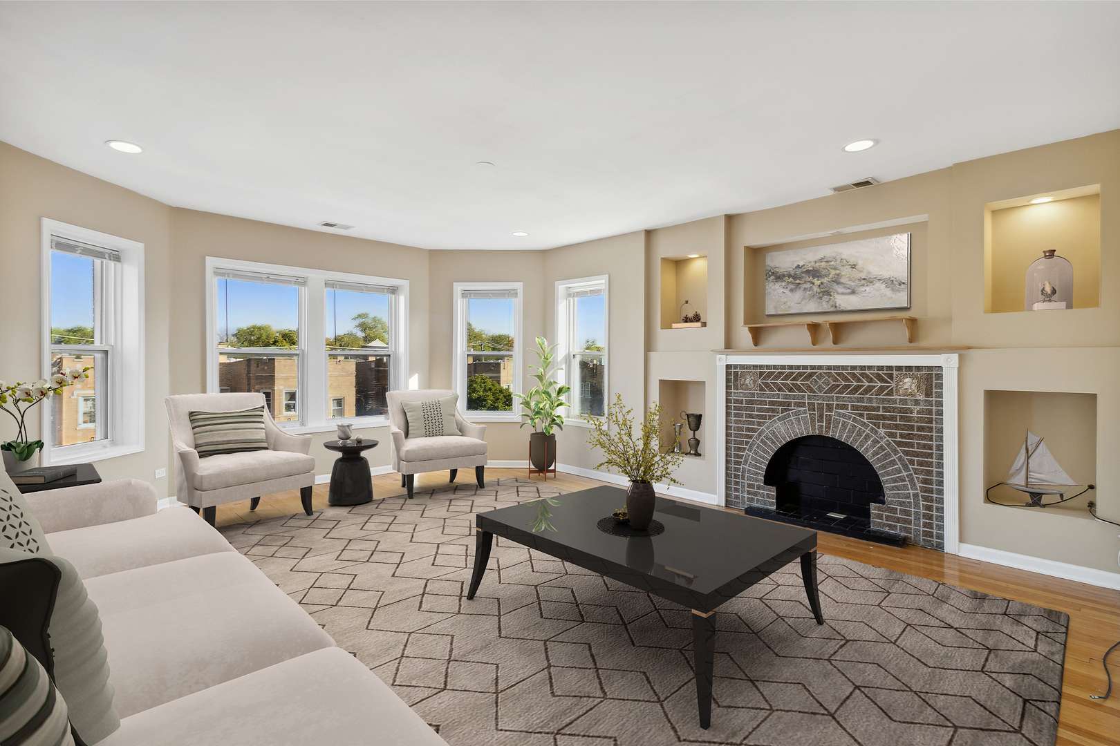 Chicago, IL 60659,6038 N Claremont AVE #3S