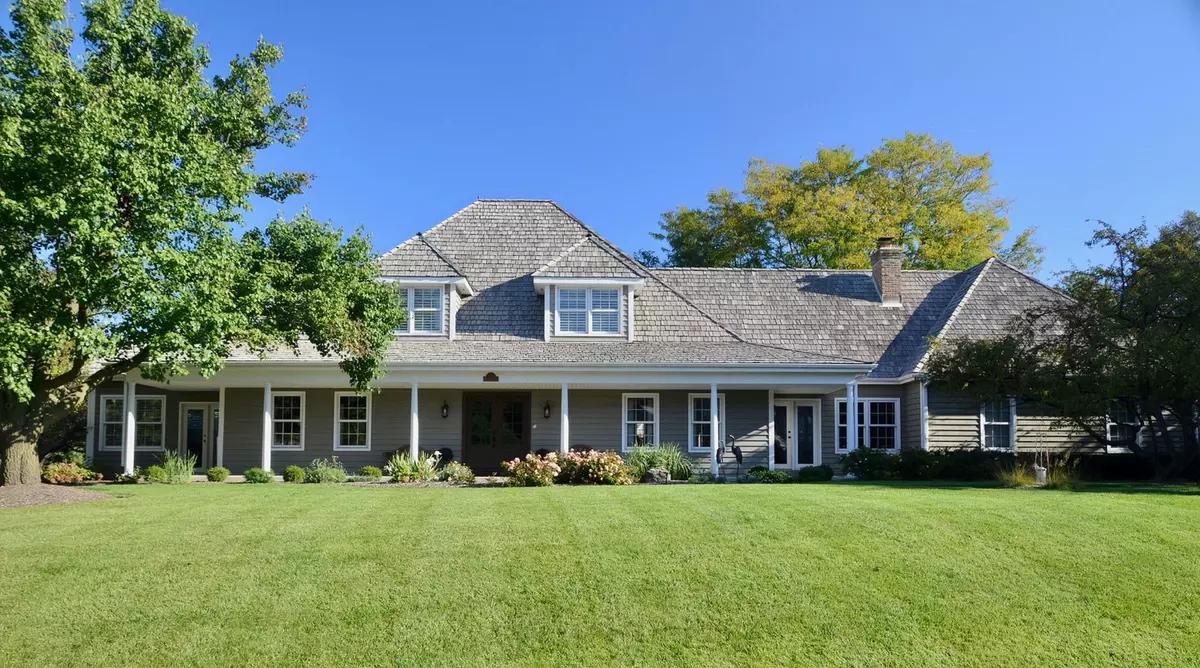 Libertyville, IL 60048,5611 Shadowbrook CT