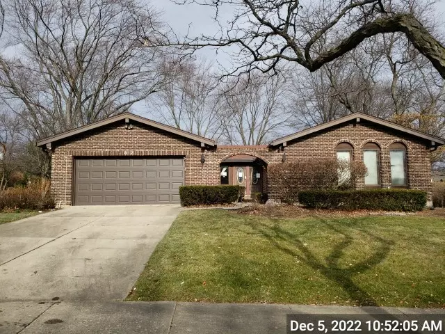 Palatine, IL 60067,812 W Sandpiper CT