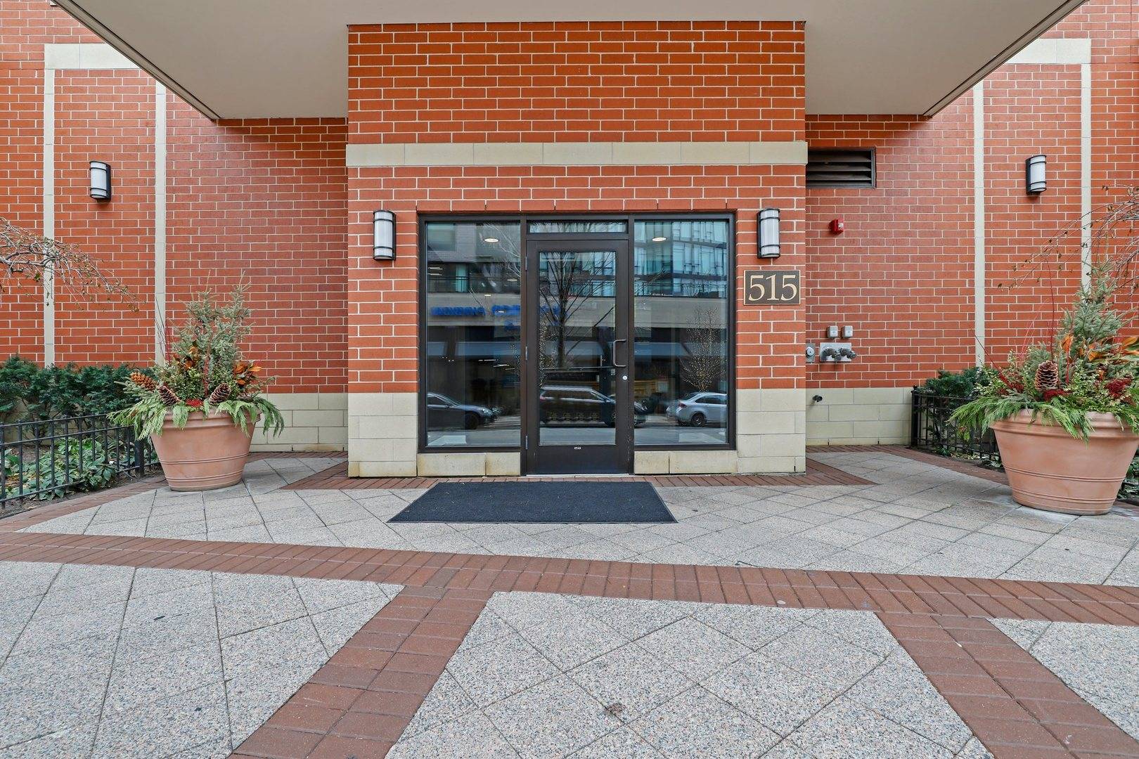 Evanston, IL 60202,515 Main ST #308