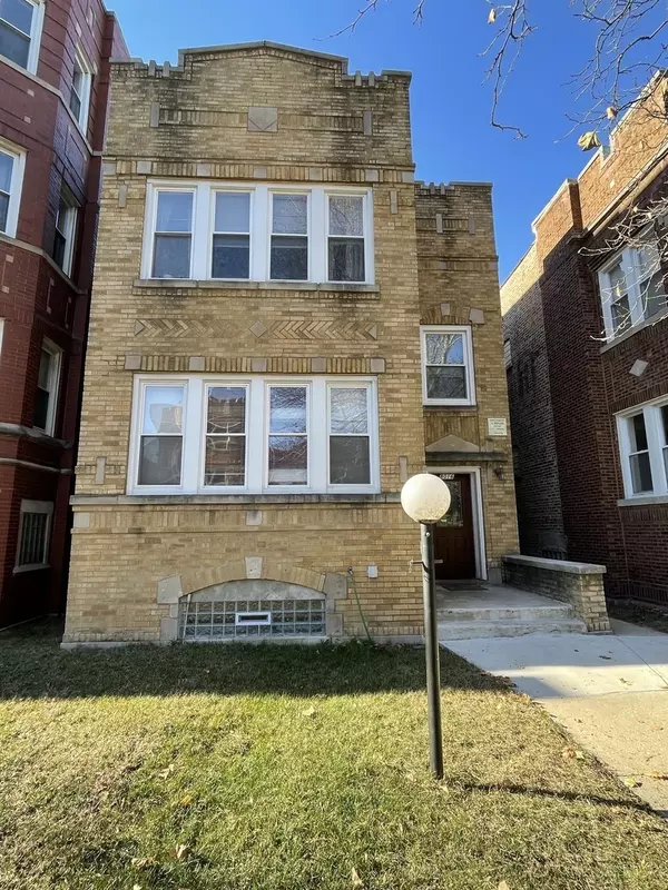 8016 S St Lawrence AVE, Chicago, IL 60619