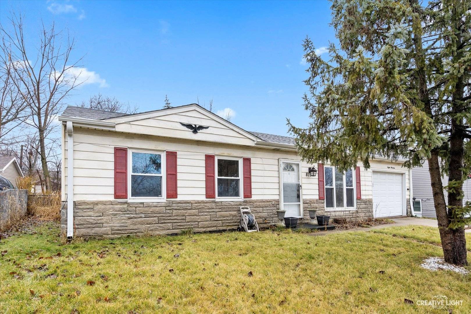 819 E Schaumburg RD, Streamwood, IL 60107