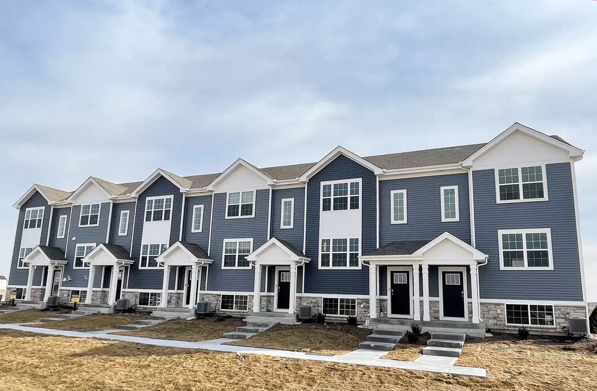 Hampshire, IL 60140,872 Briar Glen CT