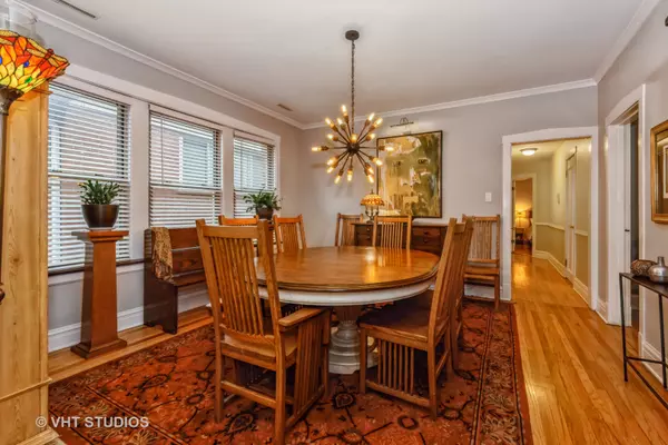 Oak Park, IL 60302,428 Wesley AVE #2N